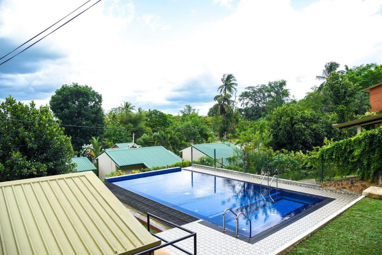 Jk Kandy Bungalow Hotel Exterior foto